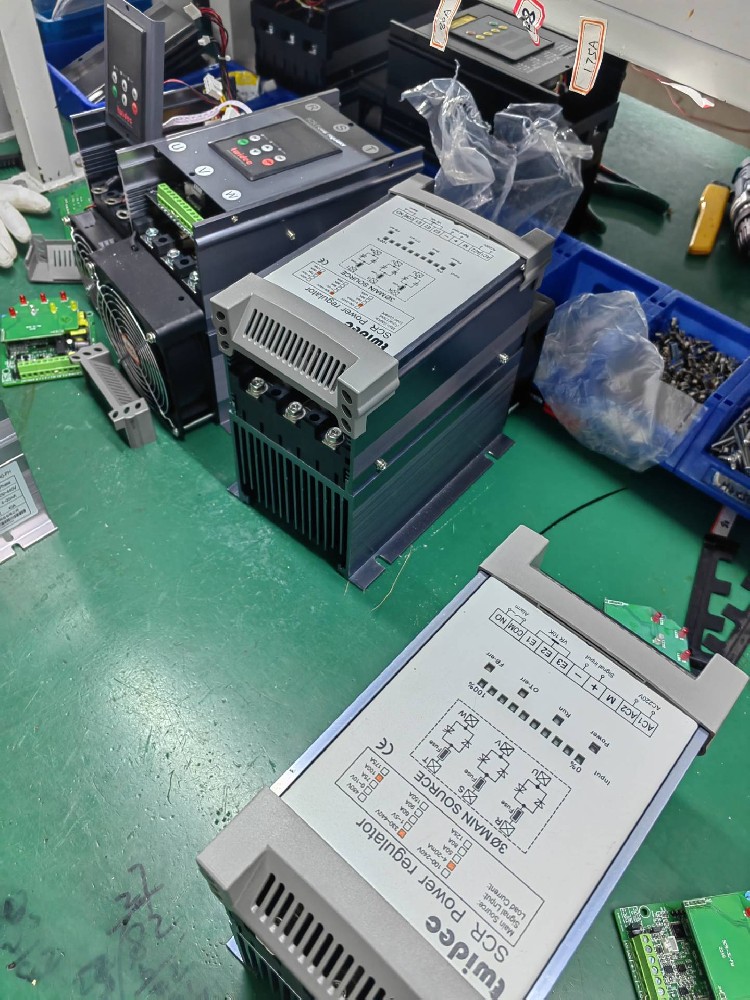 电力调解器无输出是什么原因？？