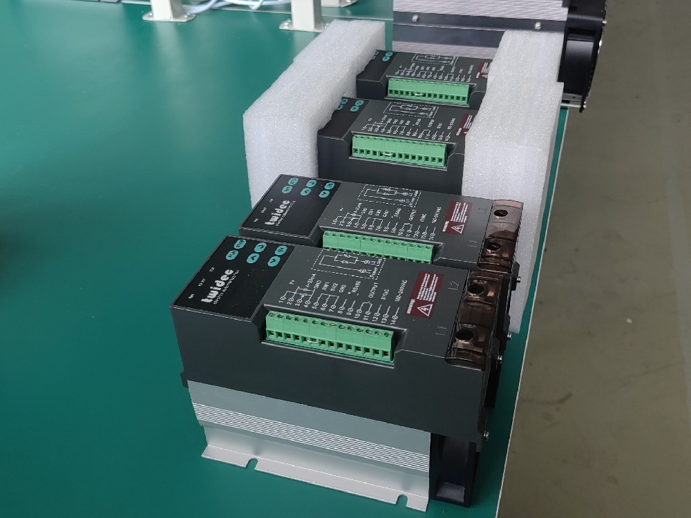 怎样通过电力调解器优化电镀工艺中的电源稳固性？？