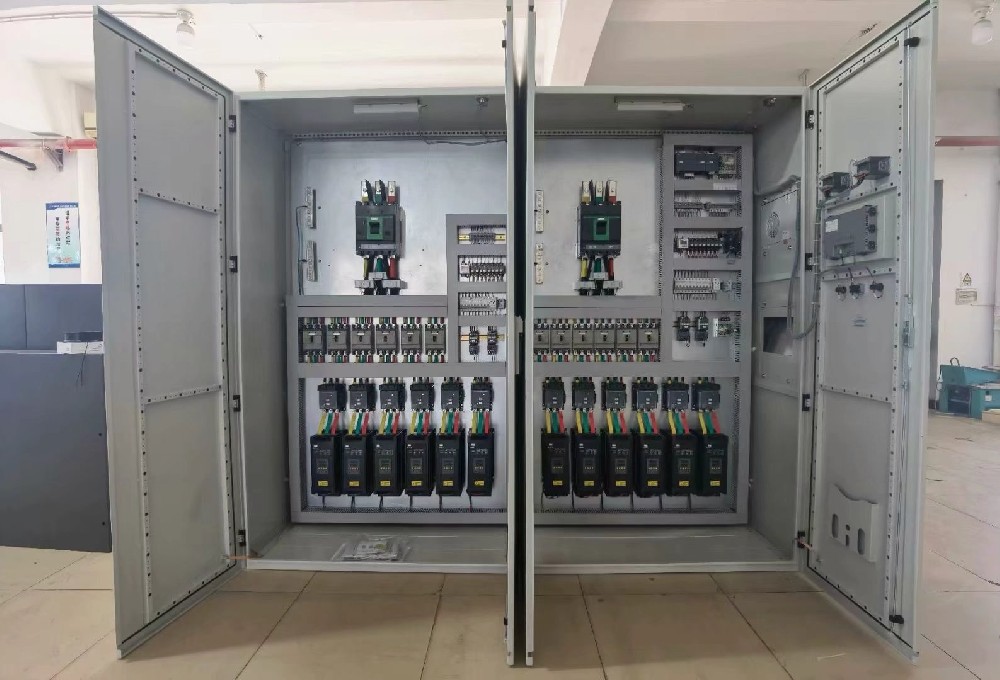 不小心将电力调解器的外壳损坏，，，自行替换外壳会不会影响装备的防护品级和正常使用？？？