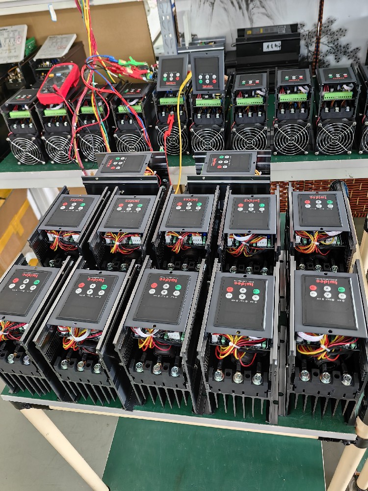 冬季情形温度过低，，，电力调解器启动难题，，，有什么有用的预热要领或步伐？