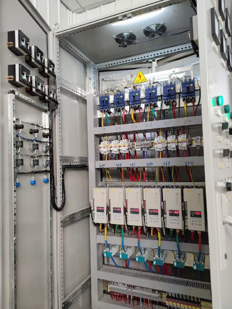 揭秘工业温控黑科技：：：怎样实现装备 0 误差精准运行？