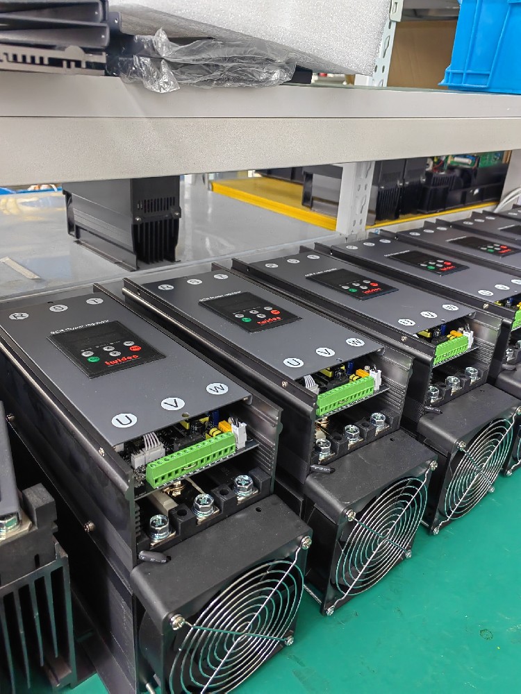 给电力调解器配备的包管丝频仍熔断，，，怎样判断是装备过载照旧包管丝规格差池？？